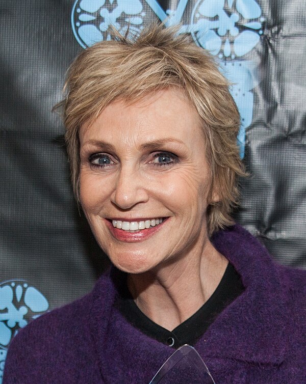 Is Jane Lynch Gay?