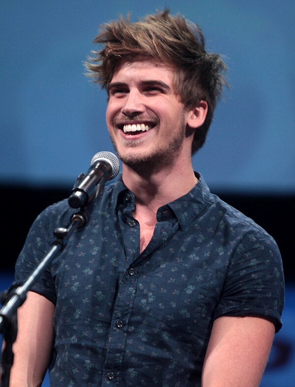 Is Joey Graceffa Gay? Joey Graceffa's Gay Identity Explained