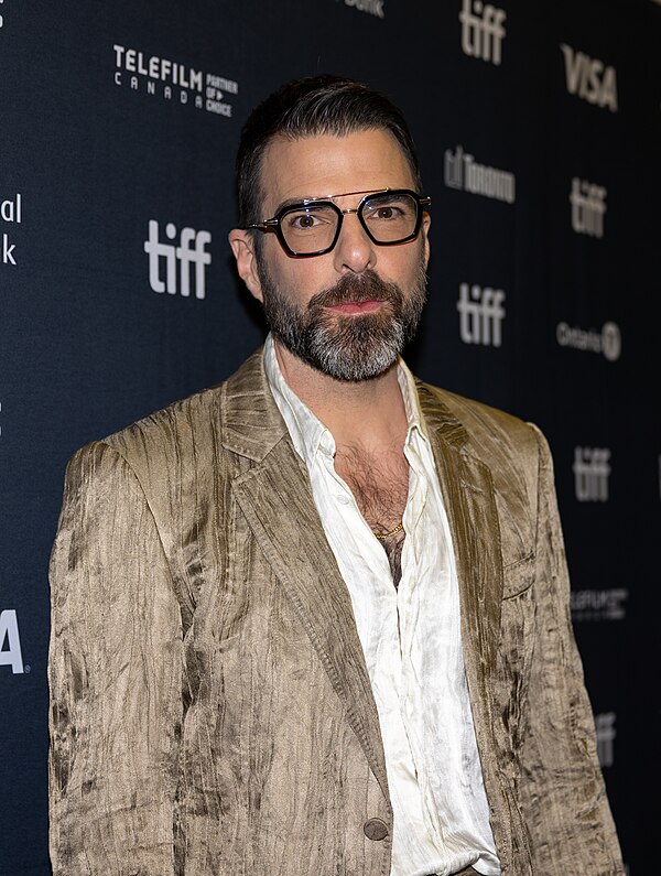 Is Zachary Quinto Gay?